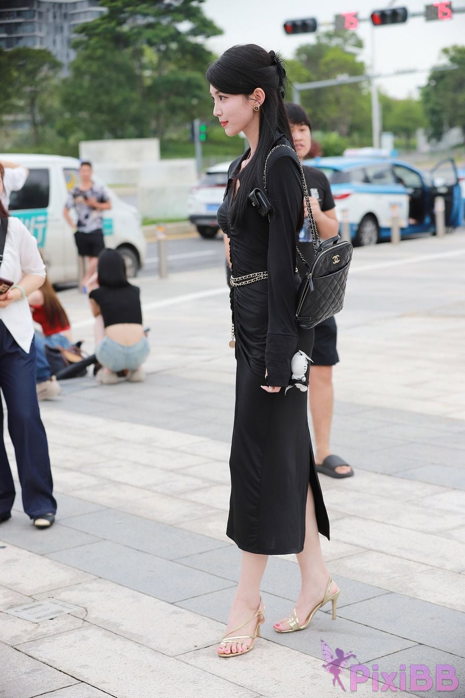 Featured Street Photography Works No.5386 black long skirt PixiBB.COM 164