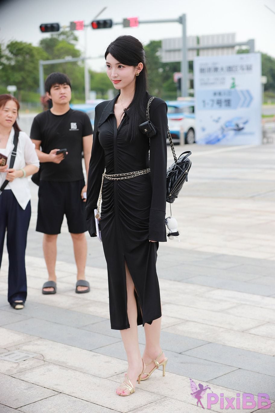 Featured Street Photography Works No.5386 black long skirt PixiBB.COM 166