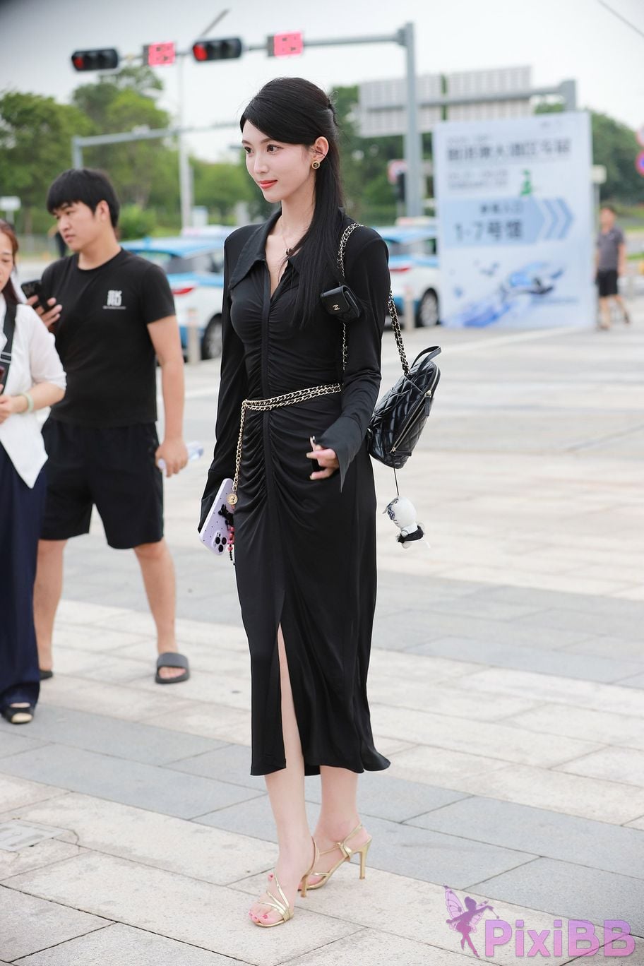 Featured Street Photography Works No.5386 black long skirt PixiBB.COM 167