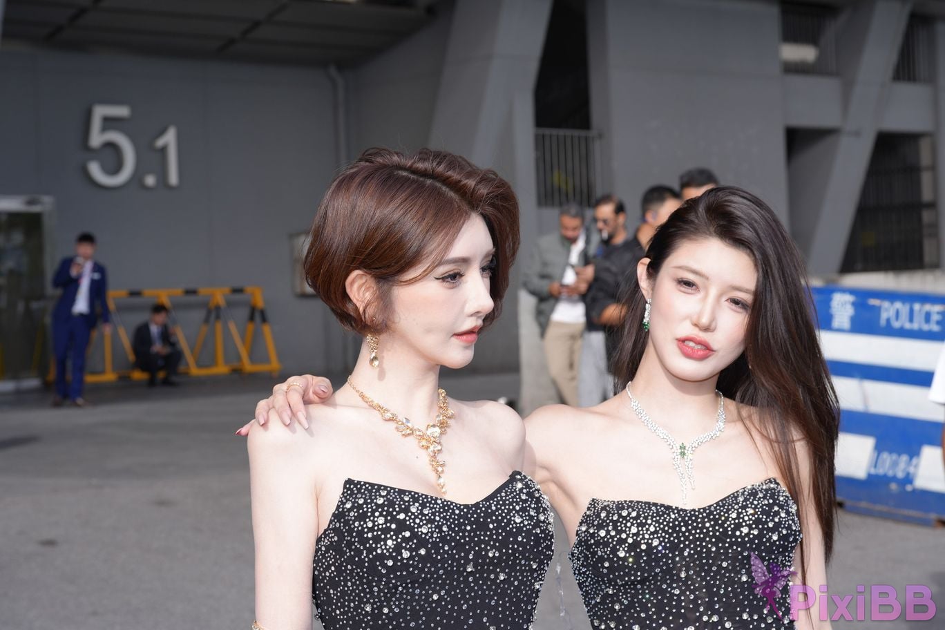 Featured Street Photography Works No.5385 Little Meow Dabao PixiBB.COM 029