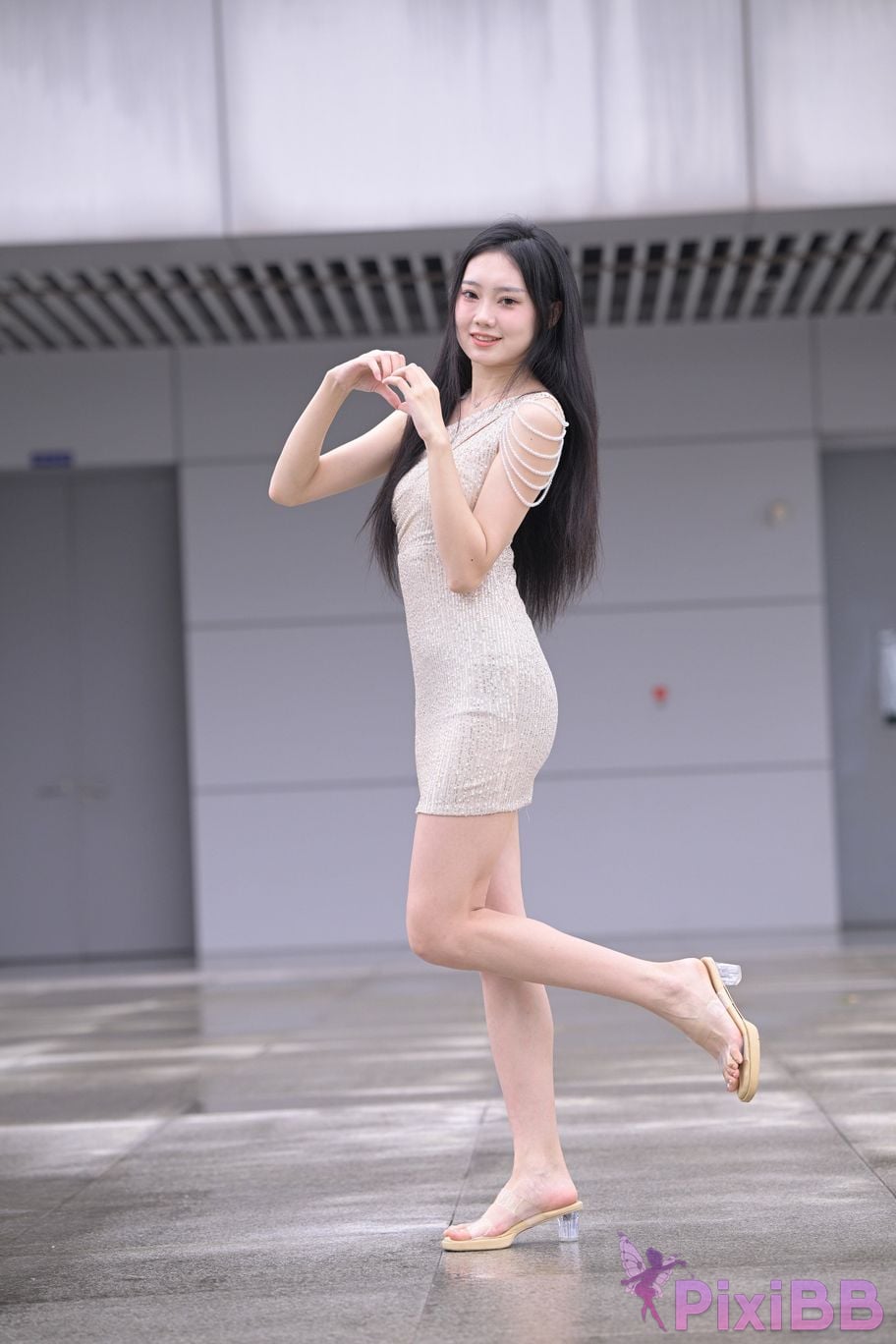 Featured Street Photography Works No.5382 Innocent girl 2 PixiBB.COM 055