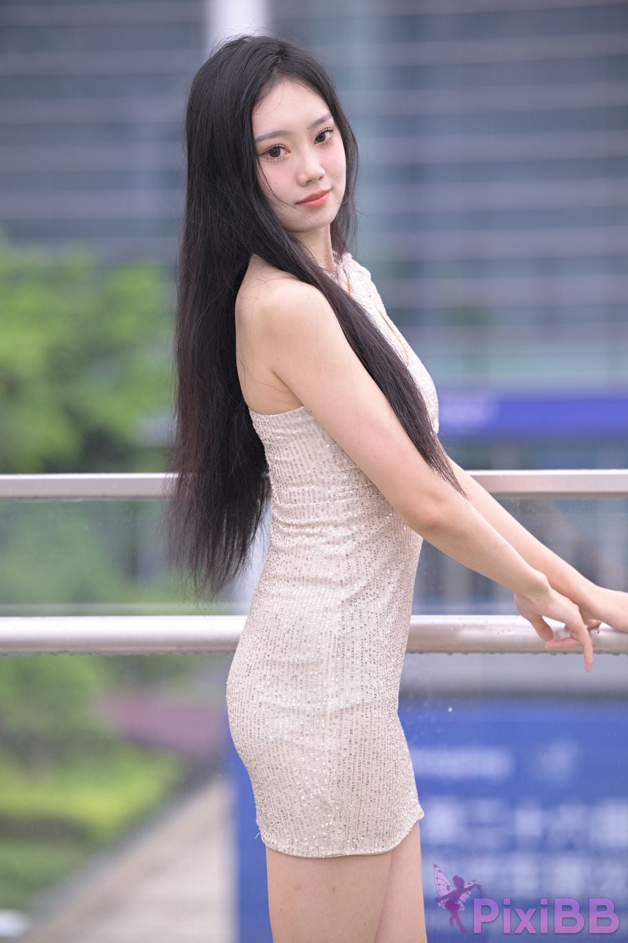 Featured Street Photography Works No.5382 Innocent girl 2 PixiBB.COM 144