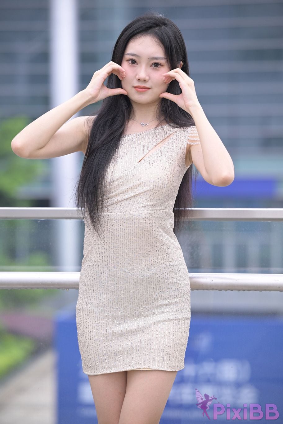 Featured Street Photography Works No.5382 Innocent girl 2 PixiBB.COM 155