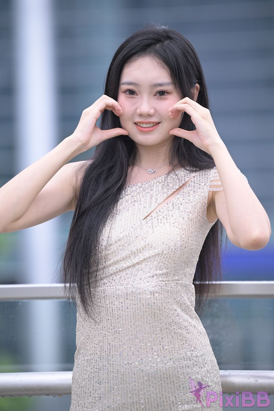 Featured Street Photography Works No.5382 Innocent girl 2 PixiBB.COM 165