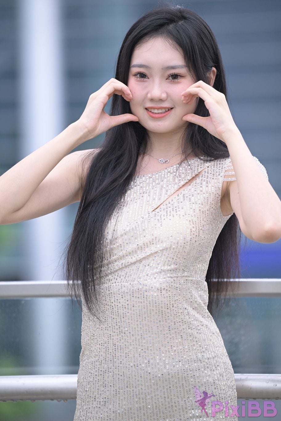 Featured Street Photography Works No.5382 Innocent girl 2 PixiBB.COM 166