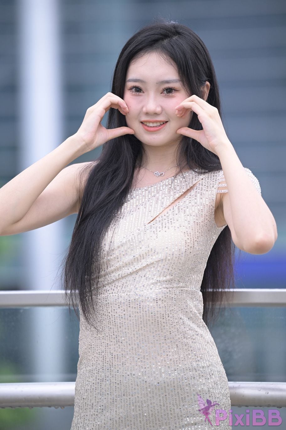 Featured Street Photography Works No.5382 Innocent girl 2 PixiBB.COM 168