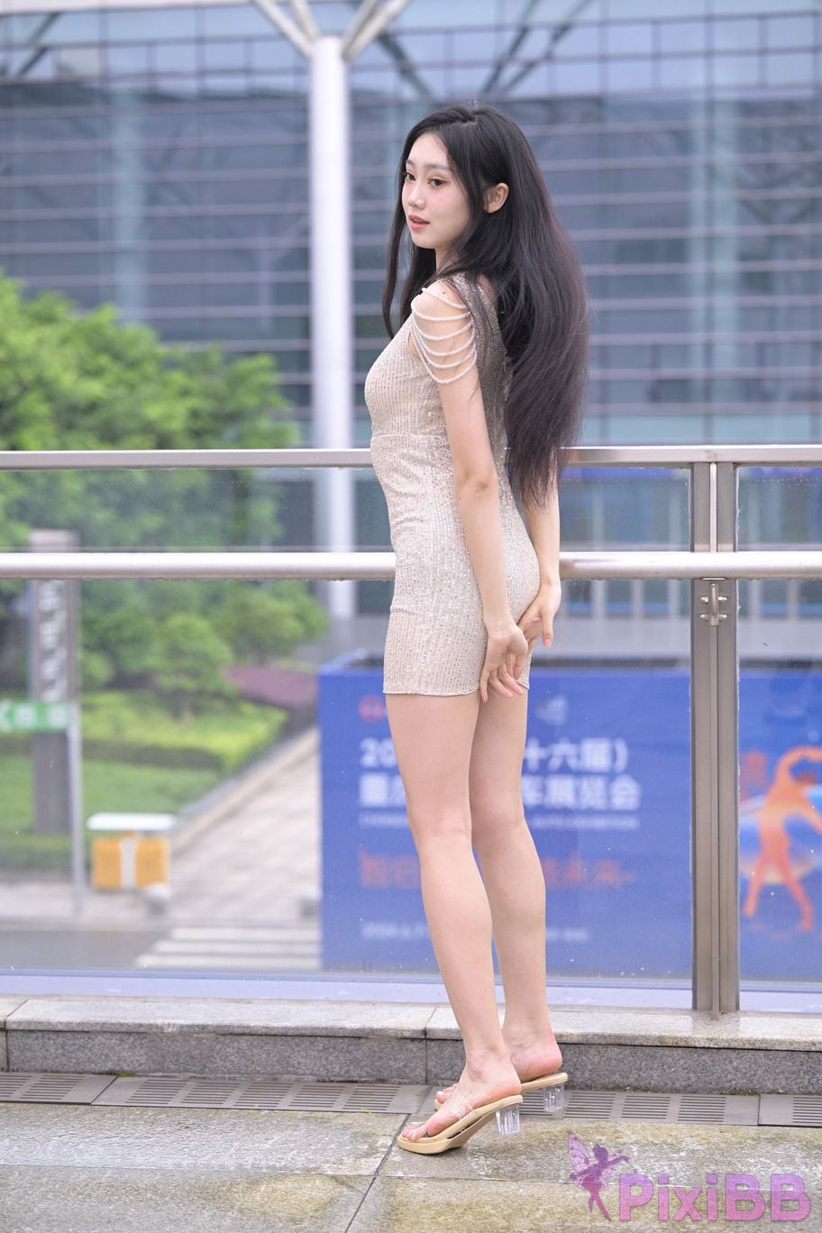 Featured Street Photography Works No.5382 Innocent girl 2 PixiBB.COM 177