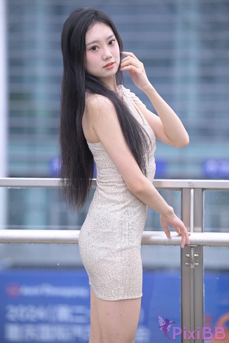 Featured Street Photography Works No.5382 Innocent girl 2 PixiBB.COM 193