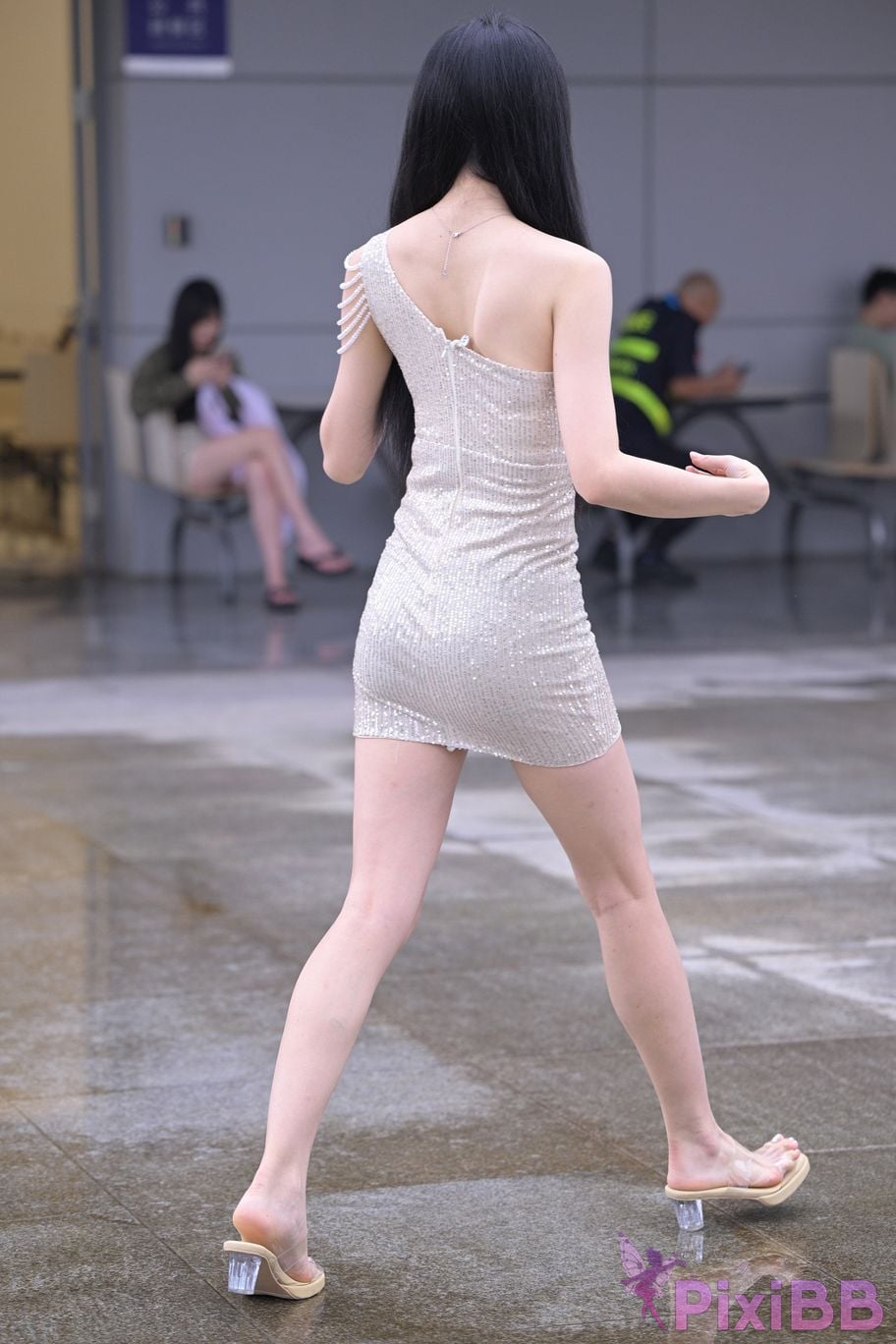 Featured Street Photography Works No.5382 Innocent girl 2 PixiBB.COM 206