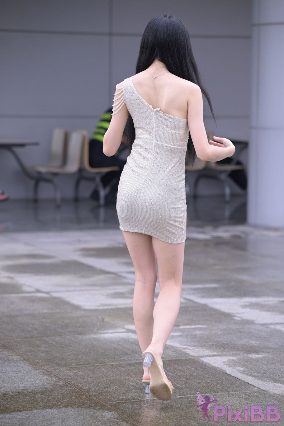 Featured Street Photography Works No.5382 Innocent girl 2 PixiBB.COM 210