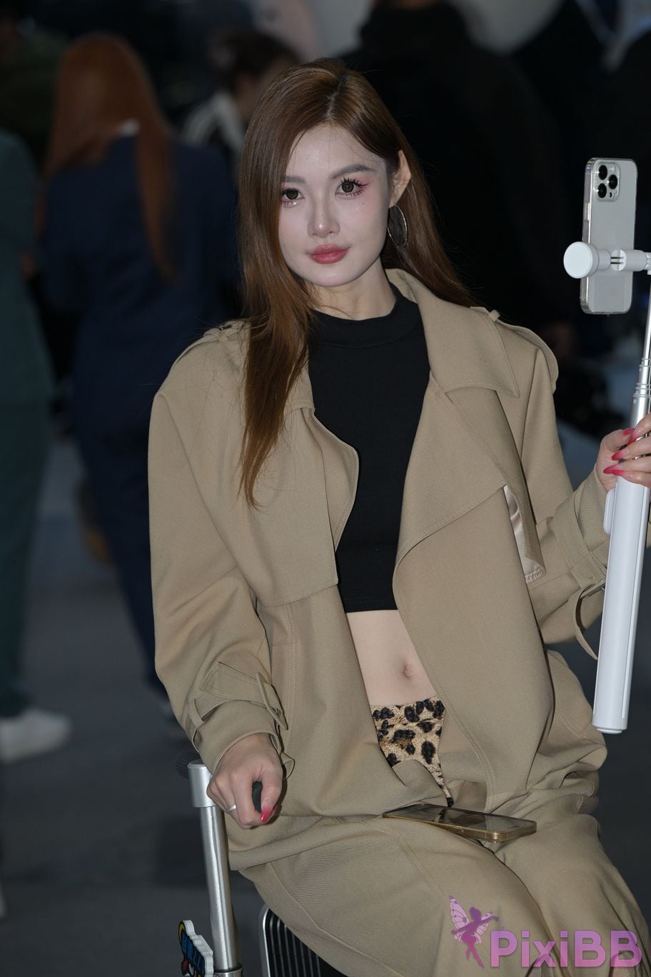 Featured Street Photography Works No.5384 Leopard print silk beauty PixiBB.COM 058