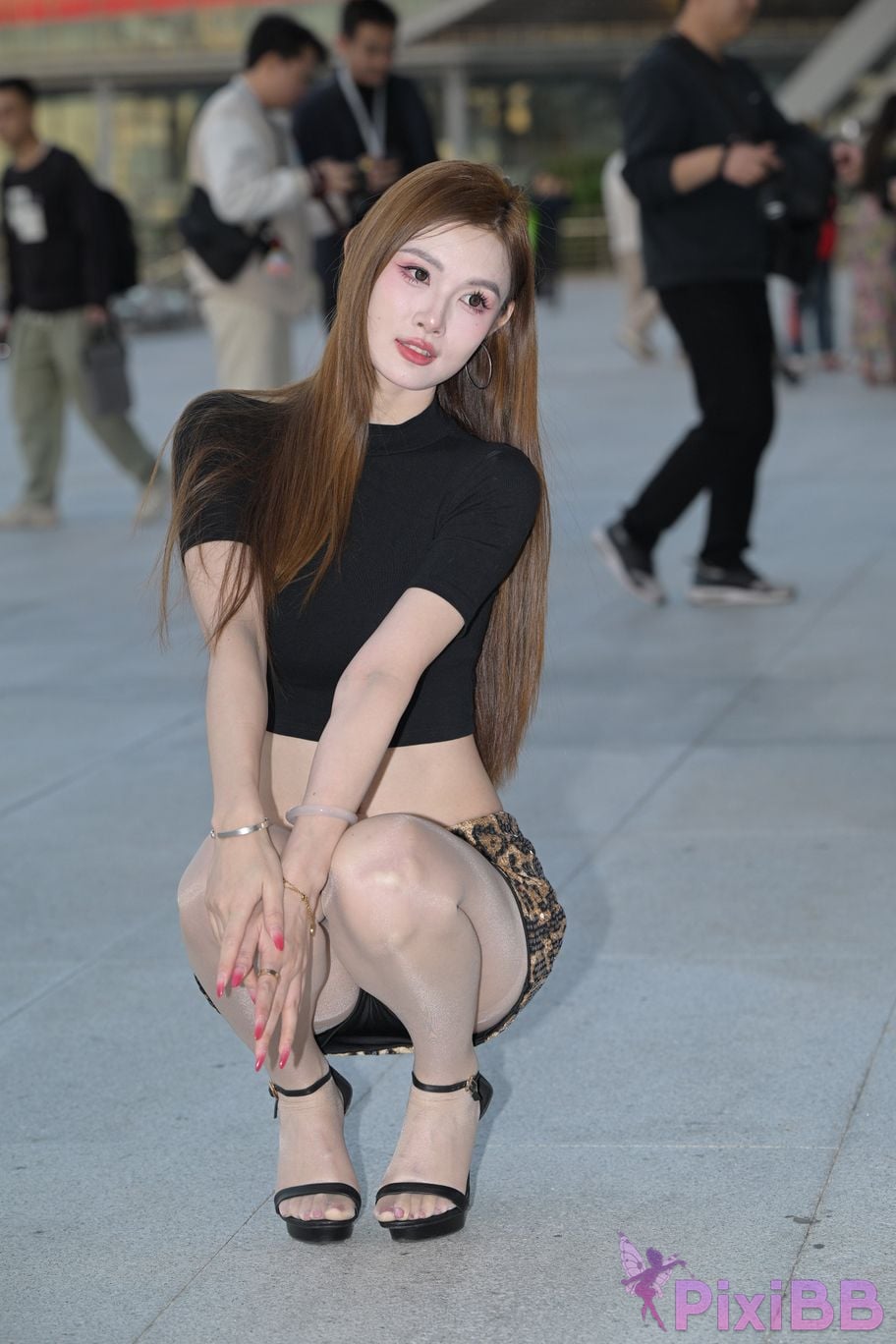 Featured Street Photography Works No.5384 Leopard print silk beauty PixiBB.COM 156