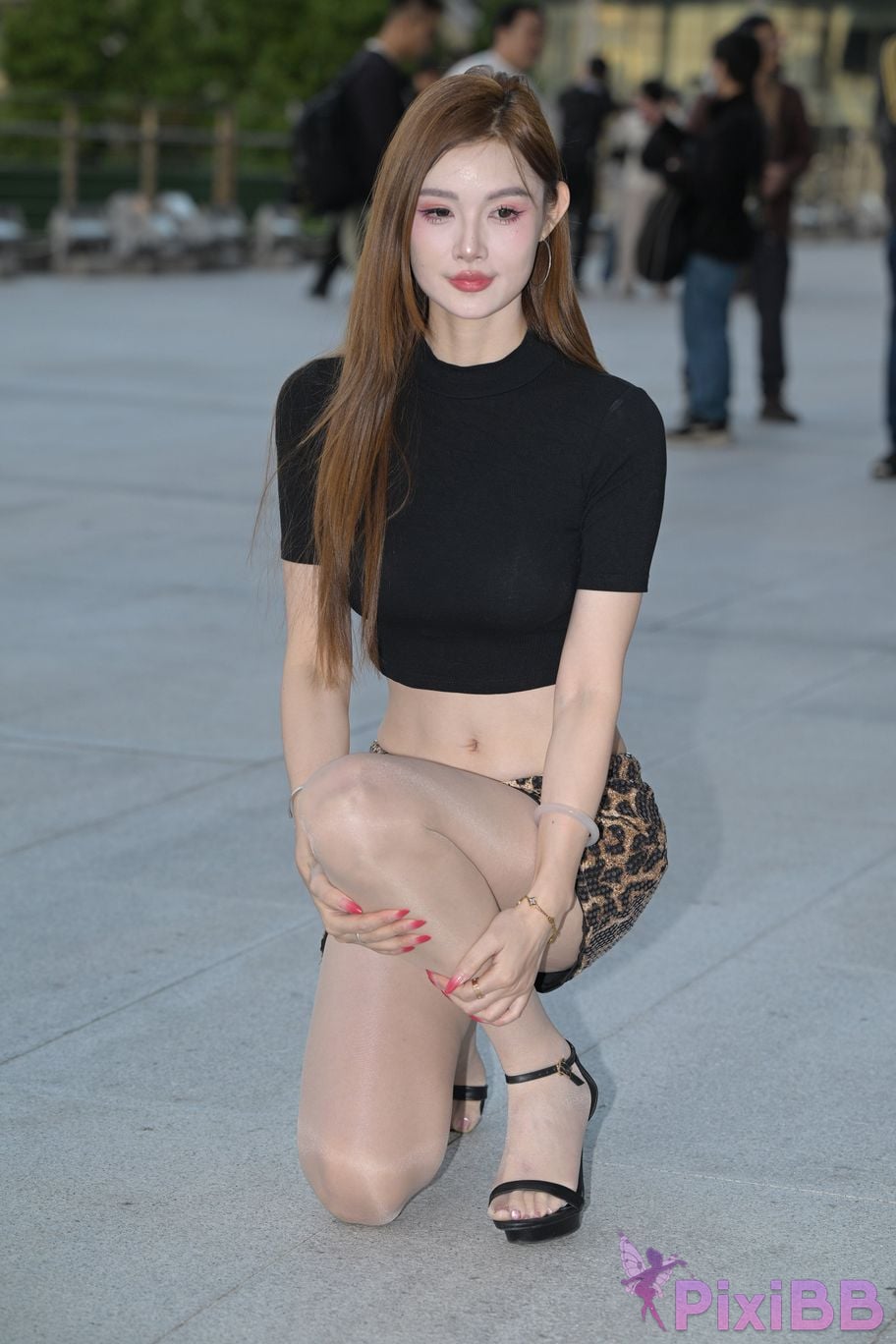 Featured Street Photography Works No.5384 Leopard print silk beauty PixiBB.COM 169