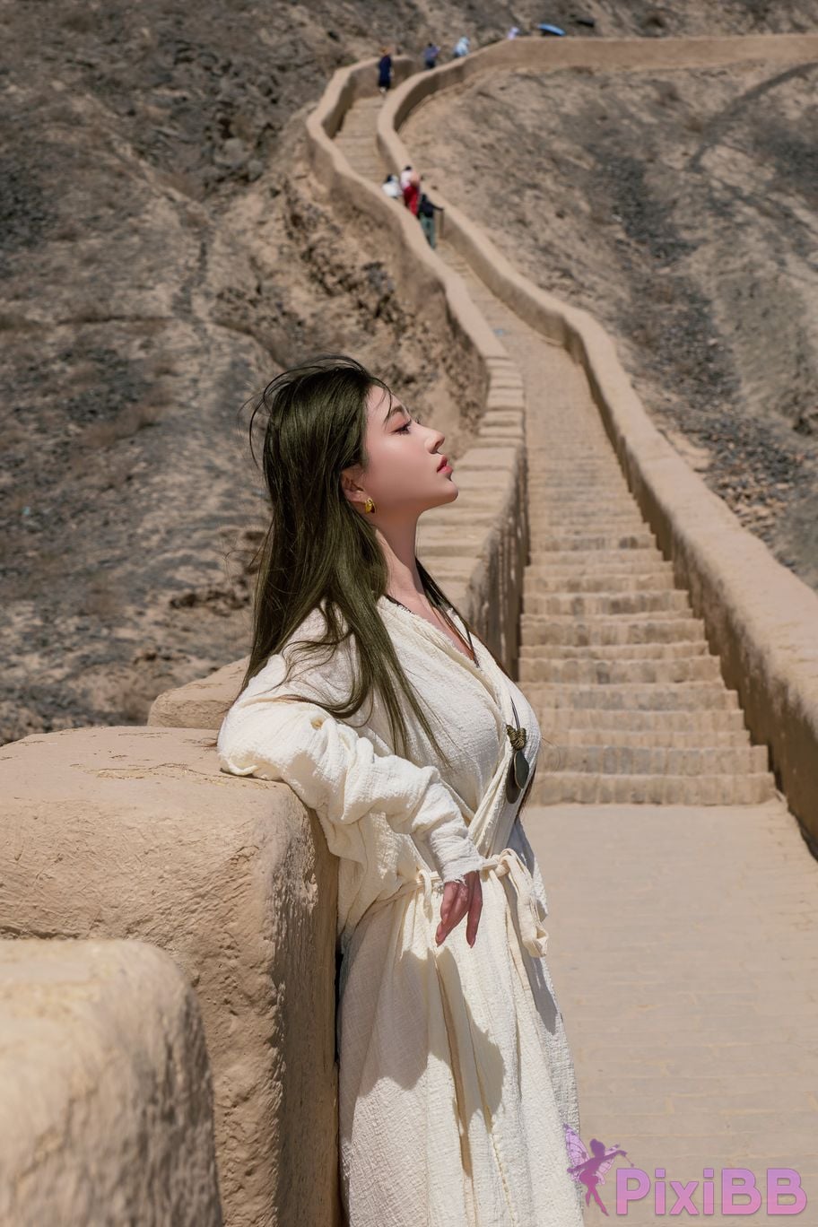 Coser Nnian PixiBB.COM 002