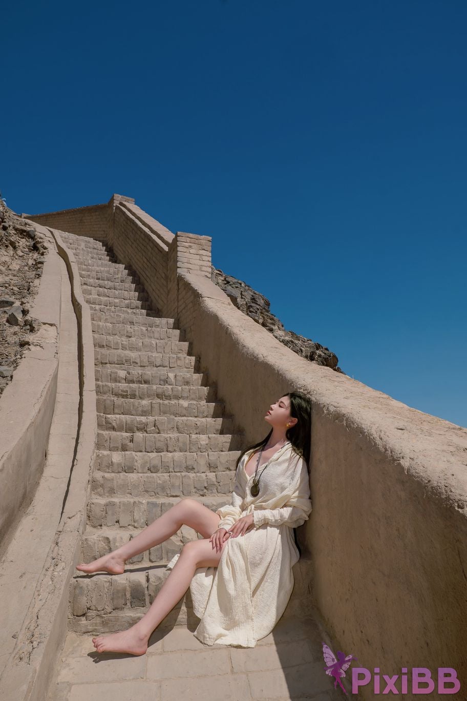 Coser Nnian PixiBB.COM 011