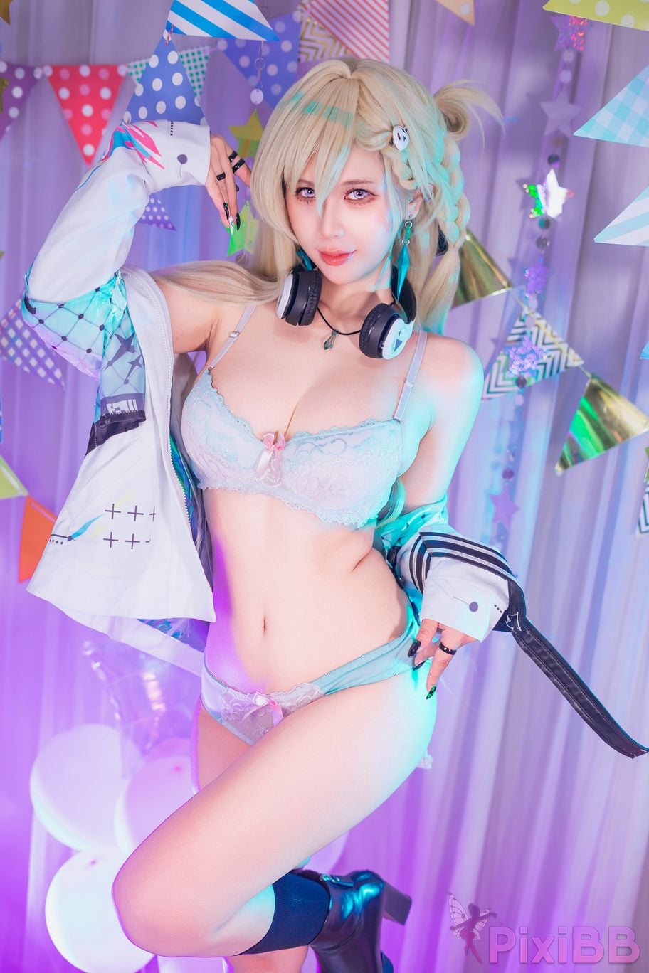 Cosplayer Pyon Lynae Wuthering Waves Ming Chao Linnae PixiBB.COM 005