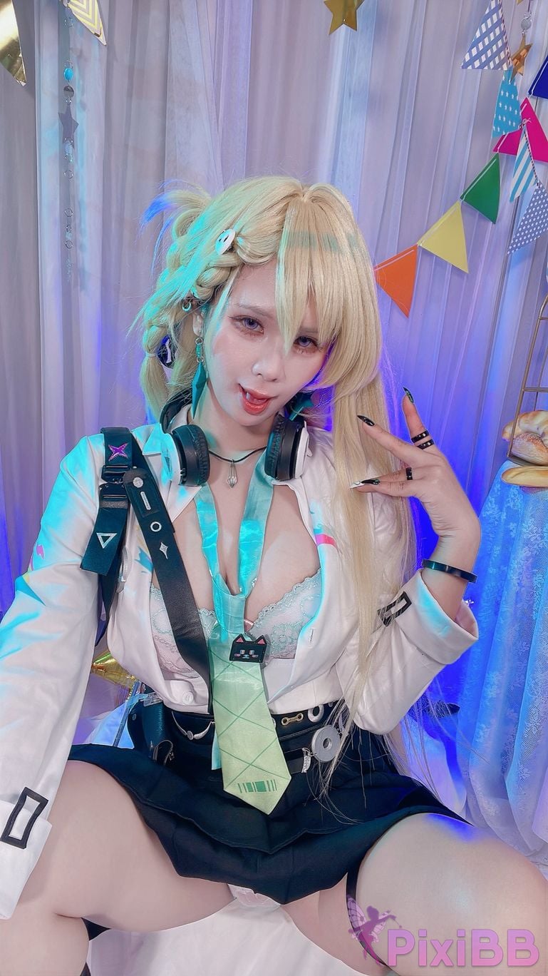 Cosplayer Pyon Lynae Wuthering Waves Ming Chao Linnae PixiBB.COM 041.JPG