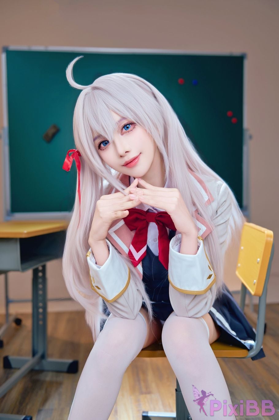 Cosplayer Shika deer Classmate Ellie PixiBB.COM 001