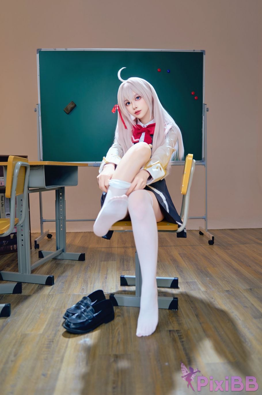 Cosplayer Shika deer Classmate Ellie PixiBB.COM 011