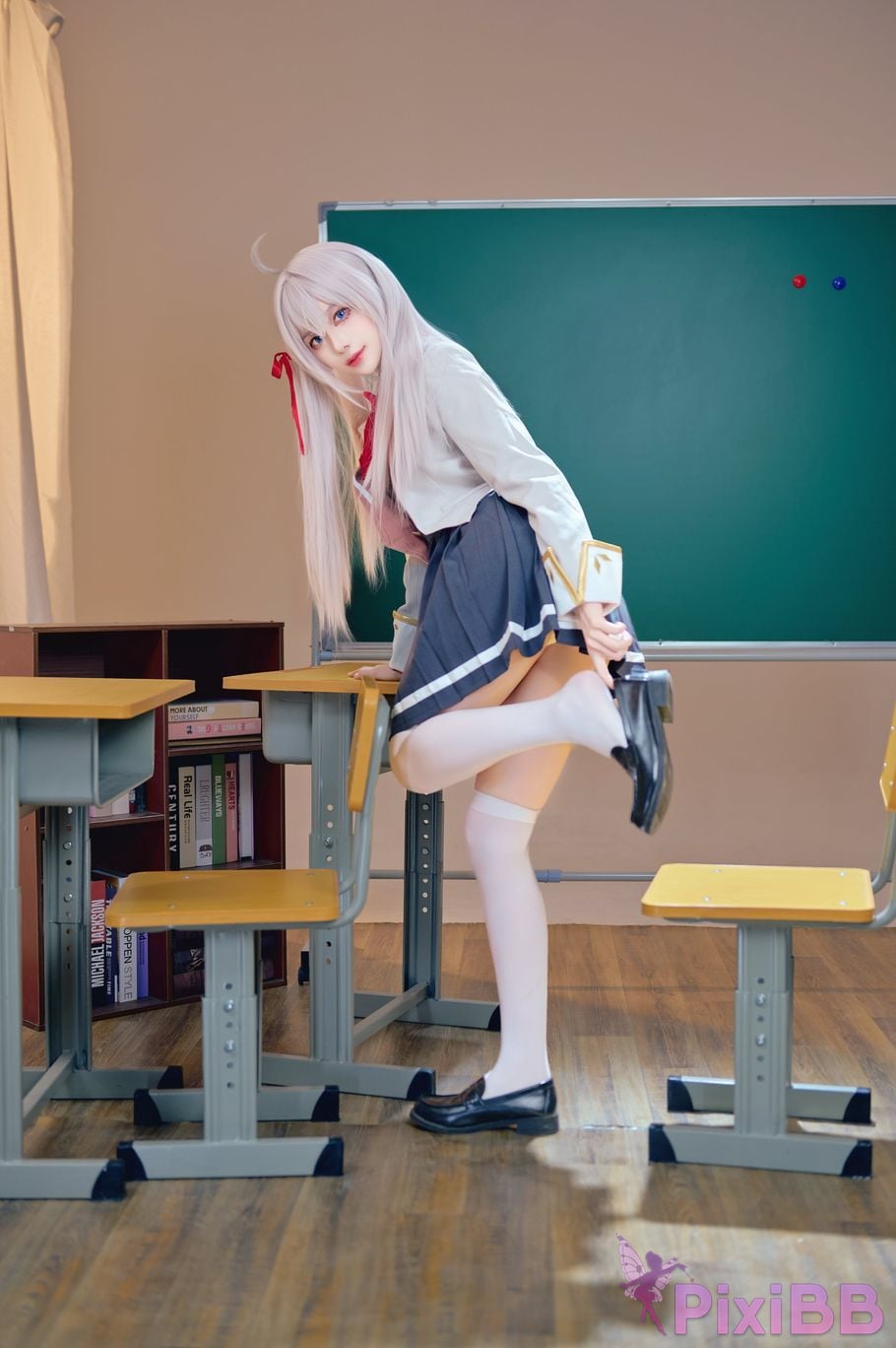 Cosplayer Shika deer Classmate Ellie PixiBB.COM 015