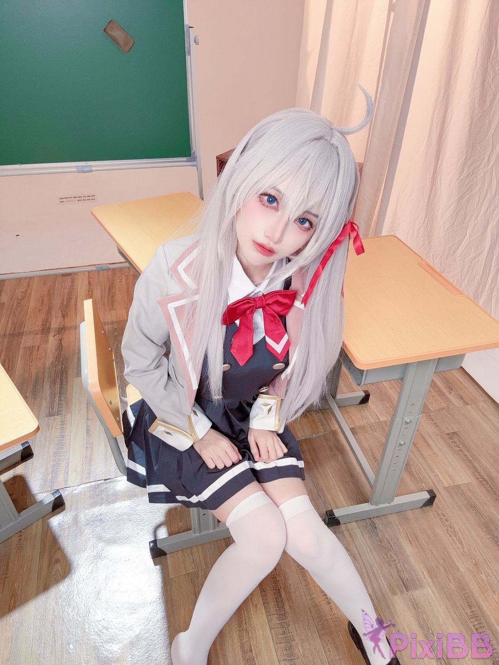 Cosplayer Shika deer Classmate Ellie PixiBB.COM 024