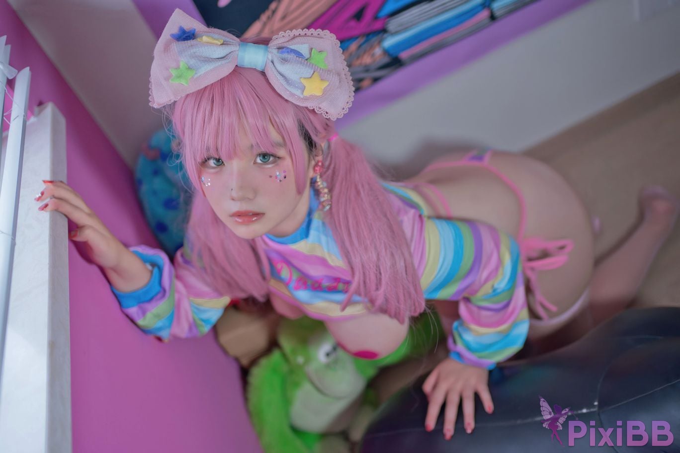 Coser Ah Ban is very happy today Pink double ponytail PixiBB.COM 022