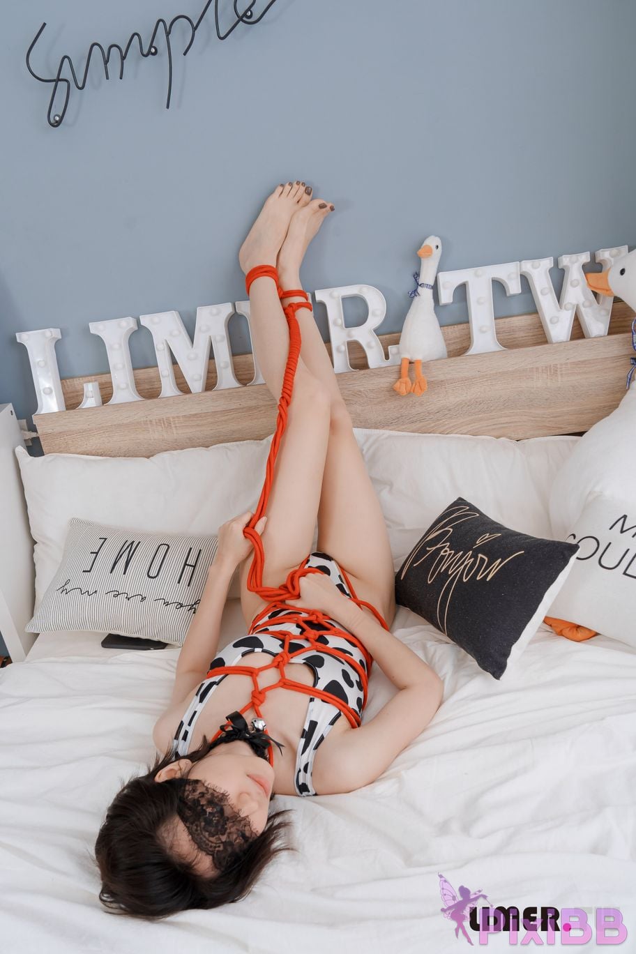 Limerence Original No.079 Michii The little dairy cow was caught skipping work and brutally tied up PixiBB.COM 064