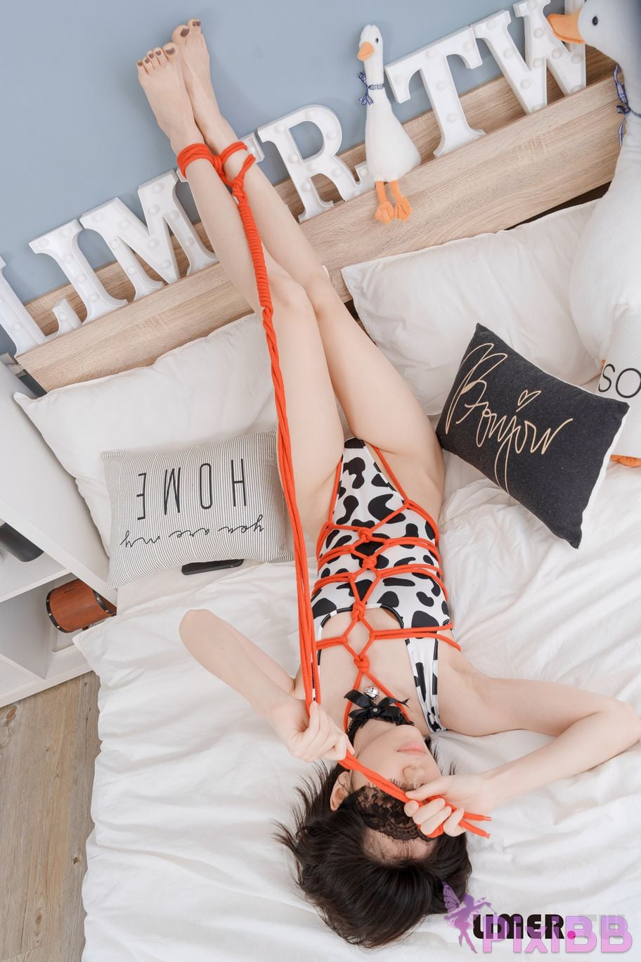 Limerence Original No.079 Michii The little dairy cow was caught skipping work and brutally tied up PixiBB.COM 065