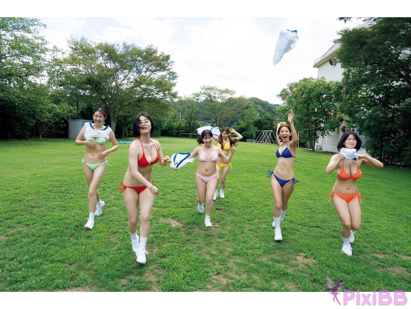 Japanese Idol Weekly Post Digital Photo Book Swaying lean back straddle Sports test full of big breasts 2023 PixiBB.COM 006