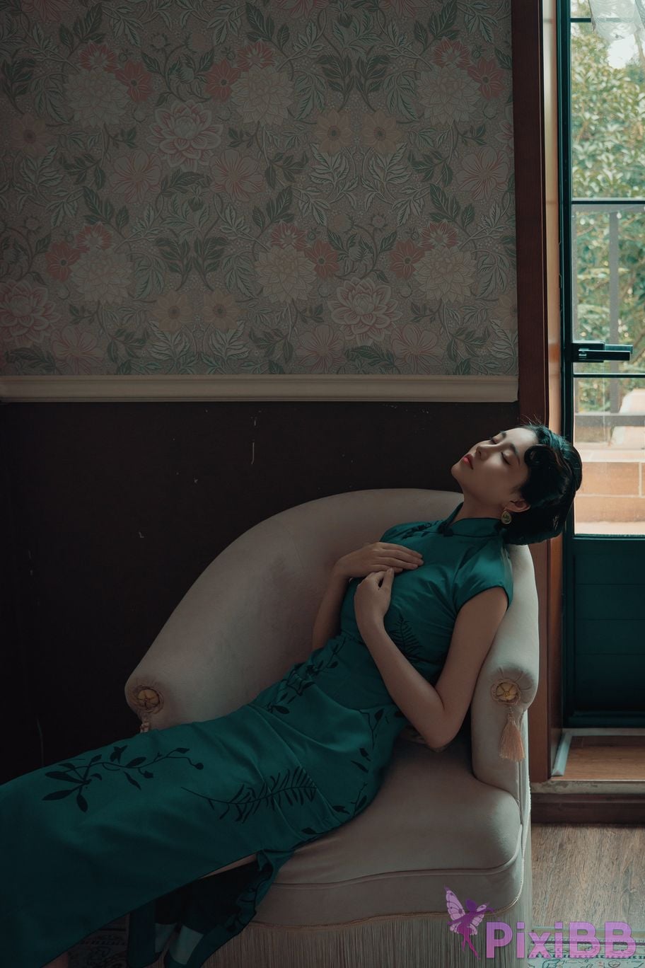 Coser Nnian PixiBB.COM 007