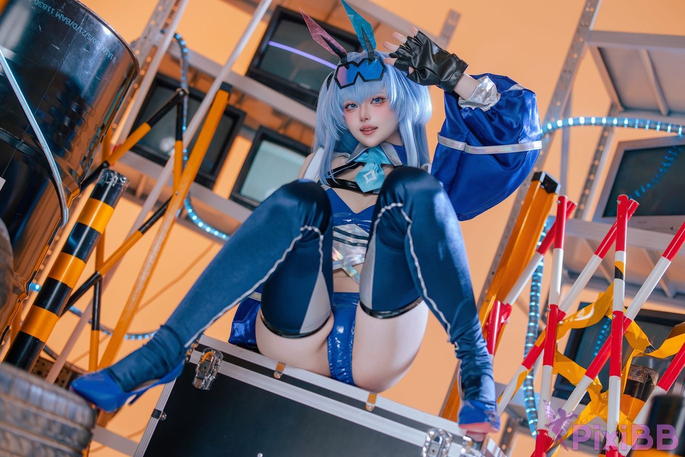 Cosplayer Island fish azur lane garden racing suit PixiBB.COM 010