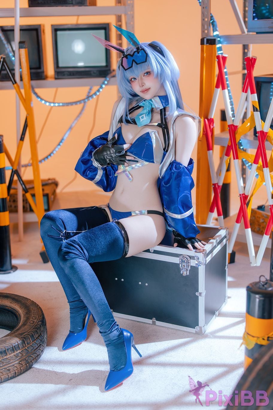 Cosplayer Island fish azur lane garden racing suit PixiBB.COM 011