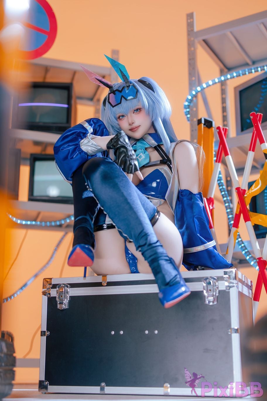 Cosplayer Island fish azur lane garden racing suit PixiBB.COM 017