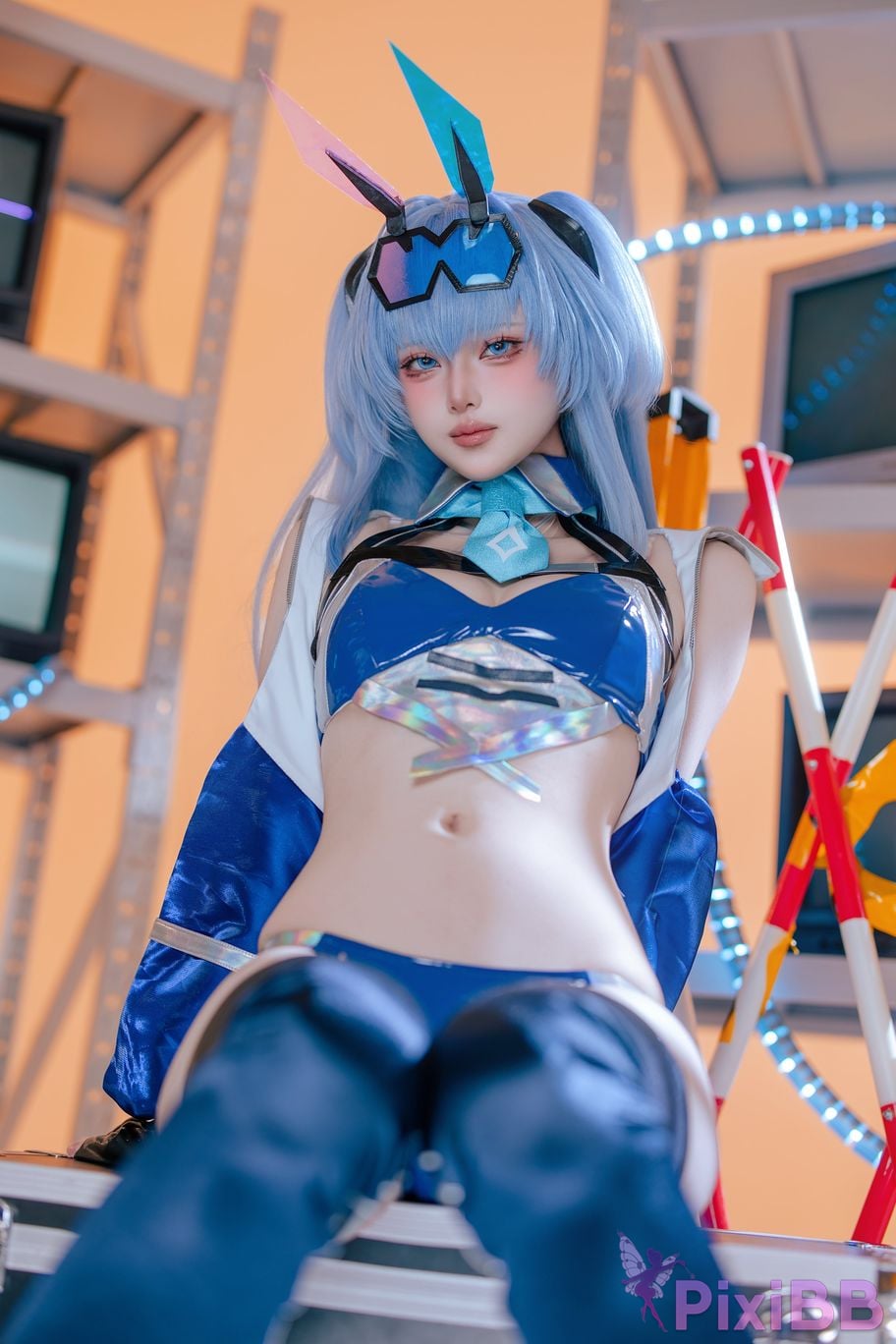 Cosplayer Island fish azur lane garden racing suit PixiBB.COM 021