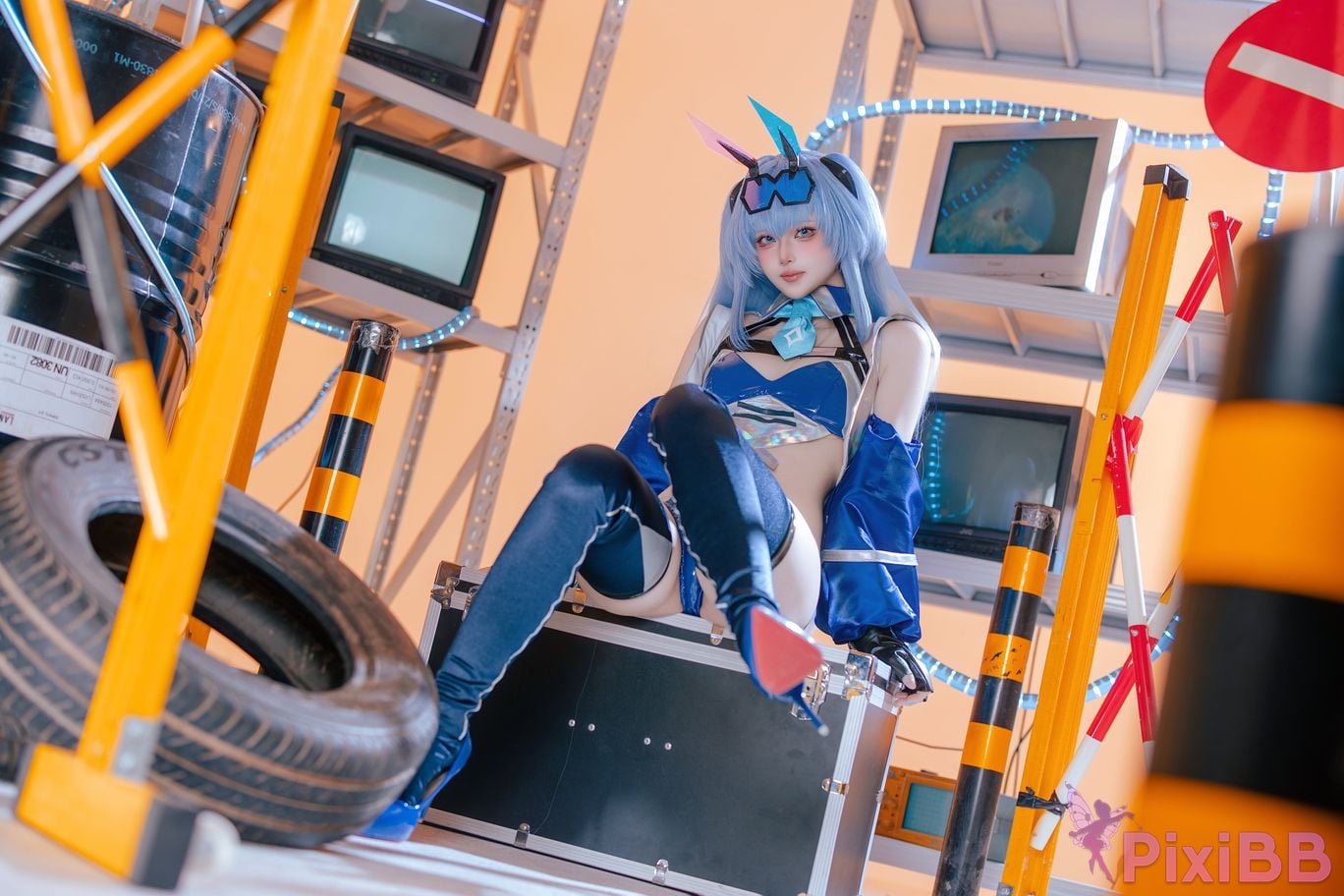 Cosplayer Island fish azur lane garden racing suit PixiBB.COM 040