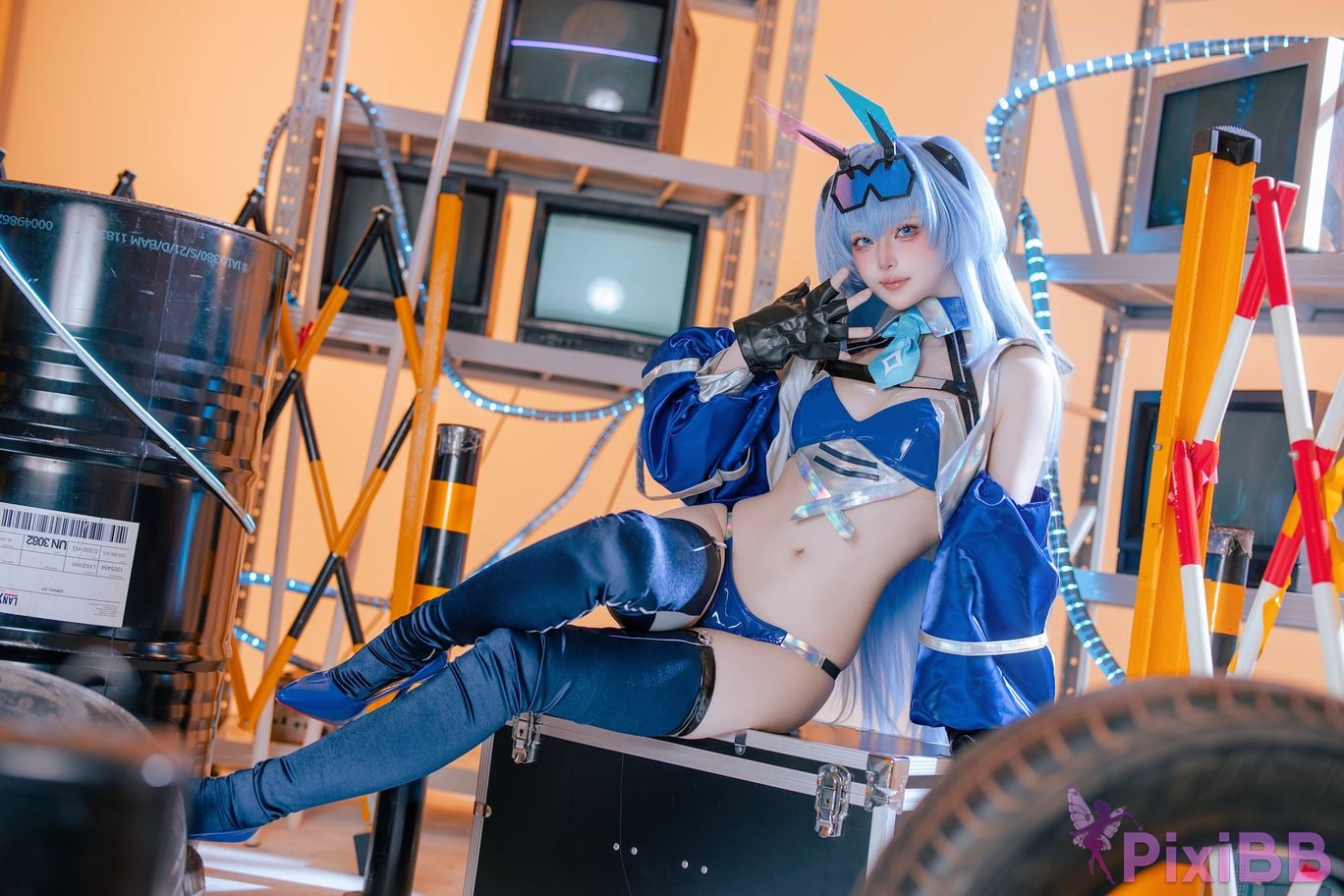 Cosplayer Island fish azur lane garden racing suit PixiBB.COM 052