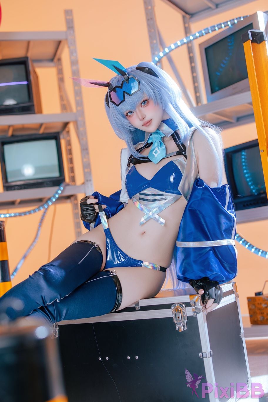 Cosplayer Island fish azur lane garden racing suit PixiBB.COM 076