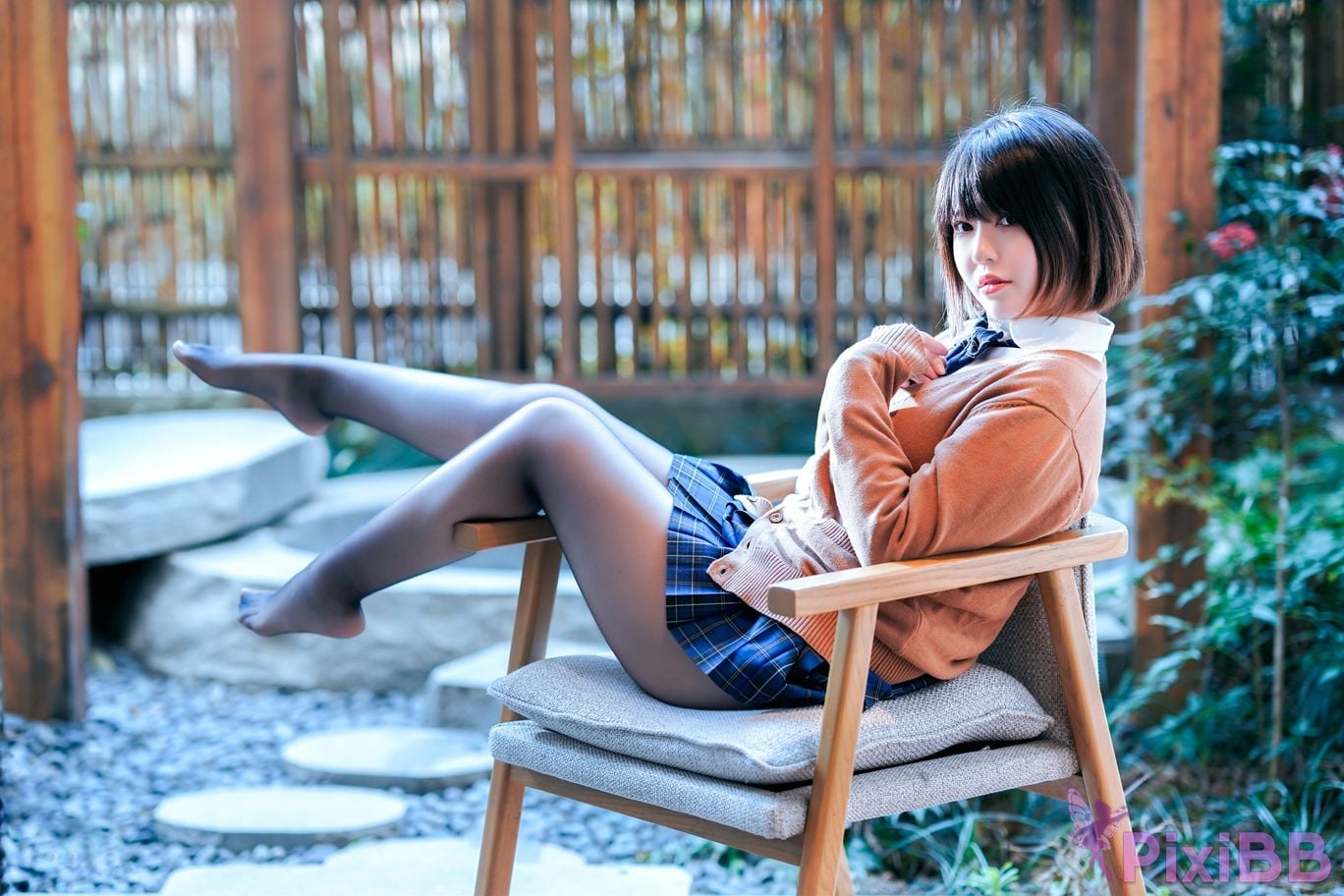 Coser Ban ban zi PixiBB.COM 003