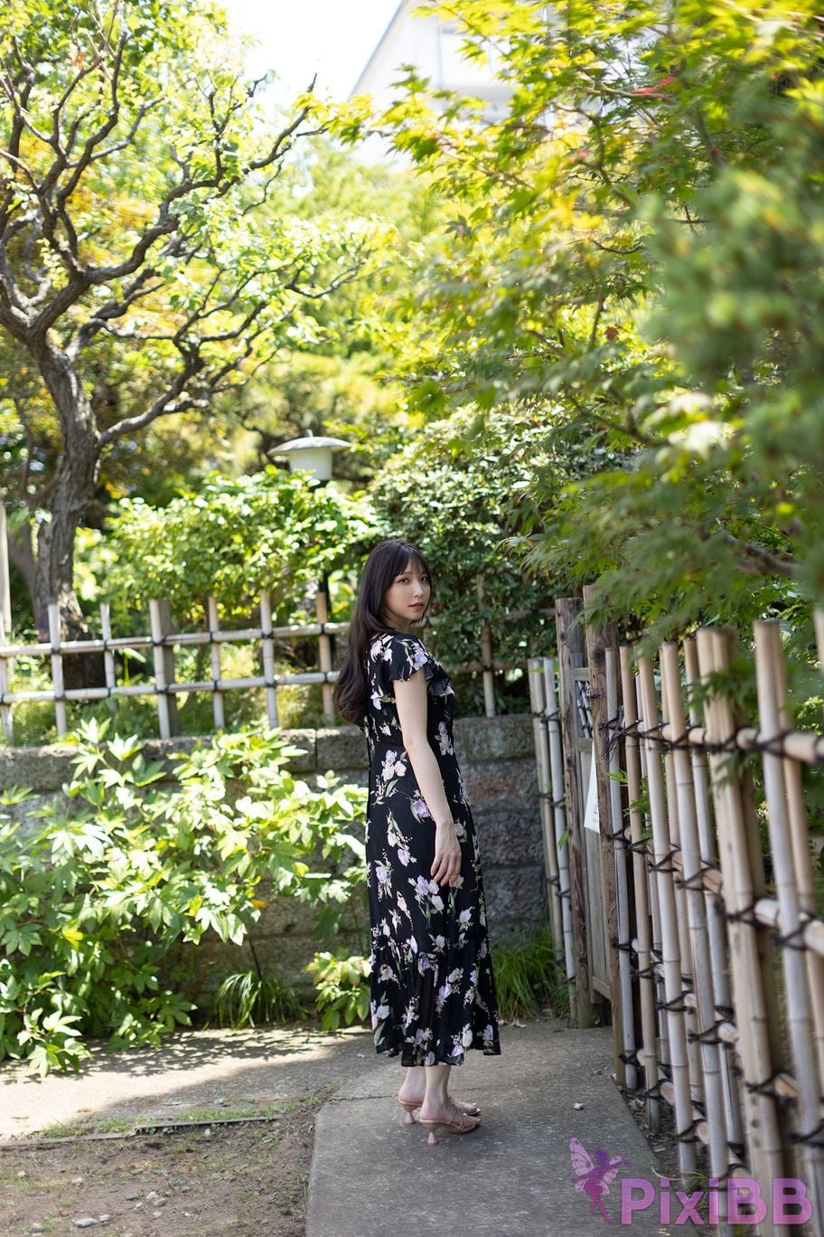 Japanese Idol Not too sweet Weekly Post Digital Photo Book damp summer shine PixiBB.COM 003