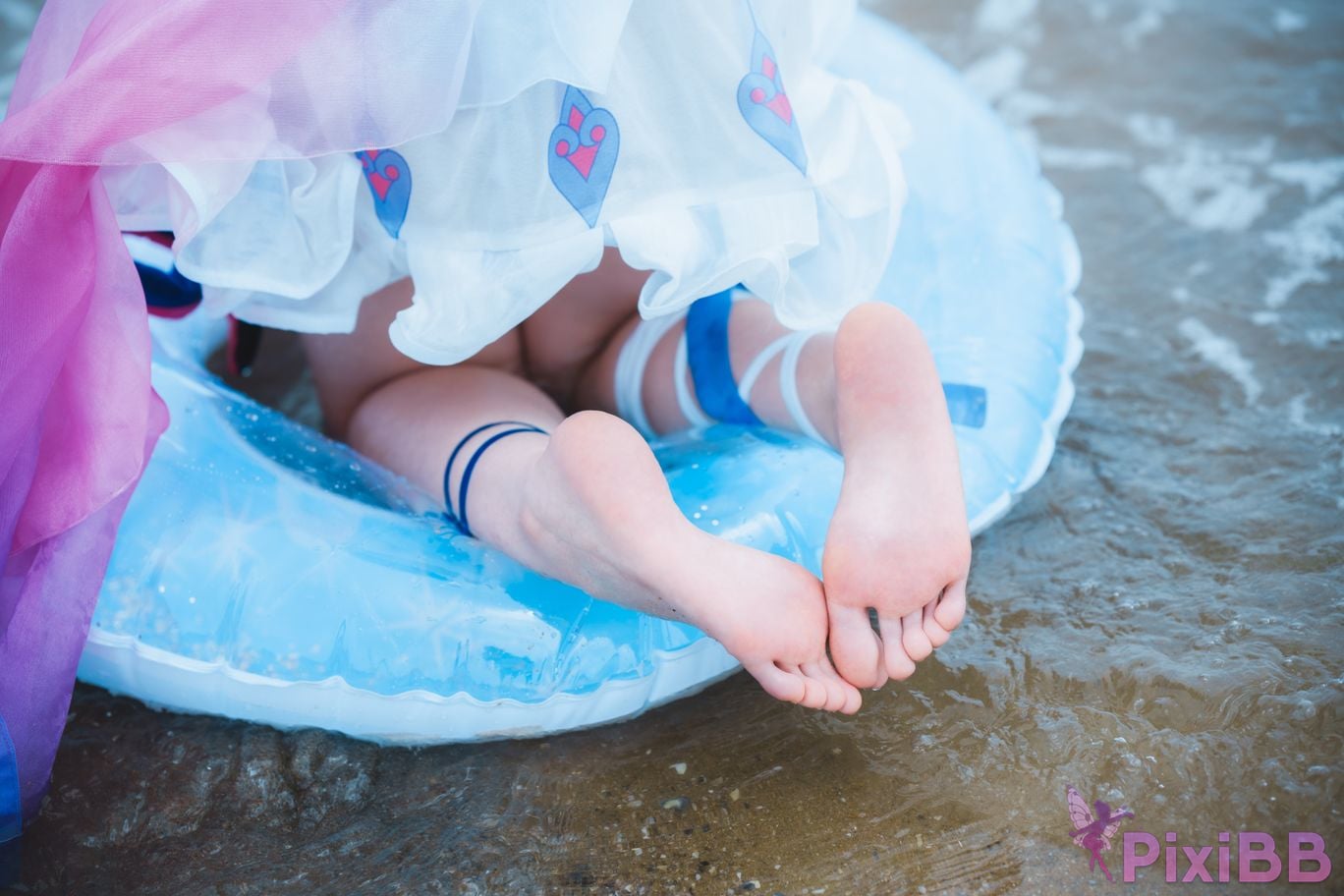 Cosplayer Seele Mai The story of waves on the other side Hill beach PixiBB.COM 042