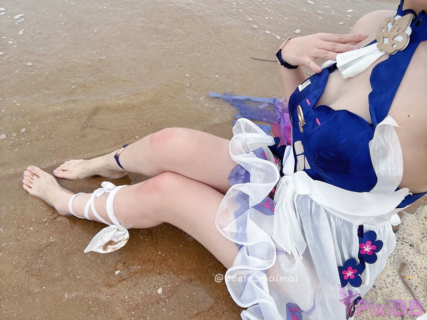 Cosplayer Seele Mai The story of waves on the other side Hill beach PixiBB.COM 048