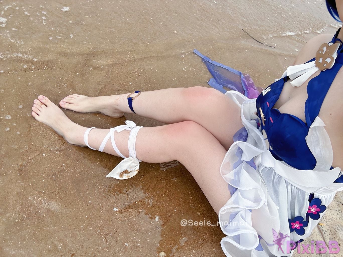 Cosplayer Seele Mai The story of waves on the other side Hill beach PixiBB.COM 049