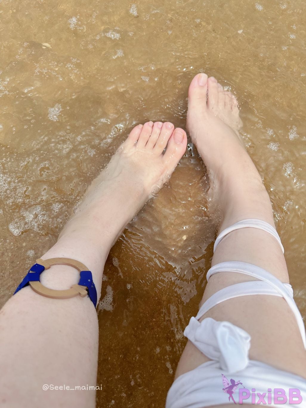 Cosplayer Seele Mai The story of waves on the other side Hill beach PixiBB.COM 059