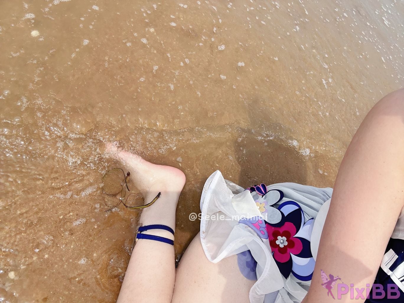 Cosplayer Seele Mai The story of waves on the other side Hill beach PixiBB.COM 068