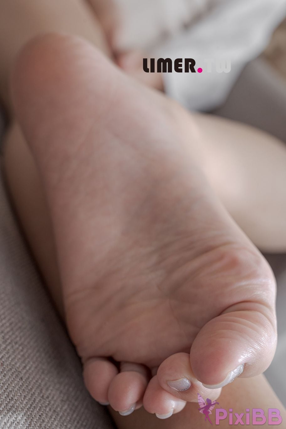 Limerence Original No.106 Jaly Nail Polish Naked Feet PixiBB.COM 069