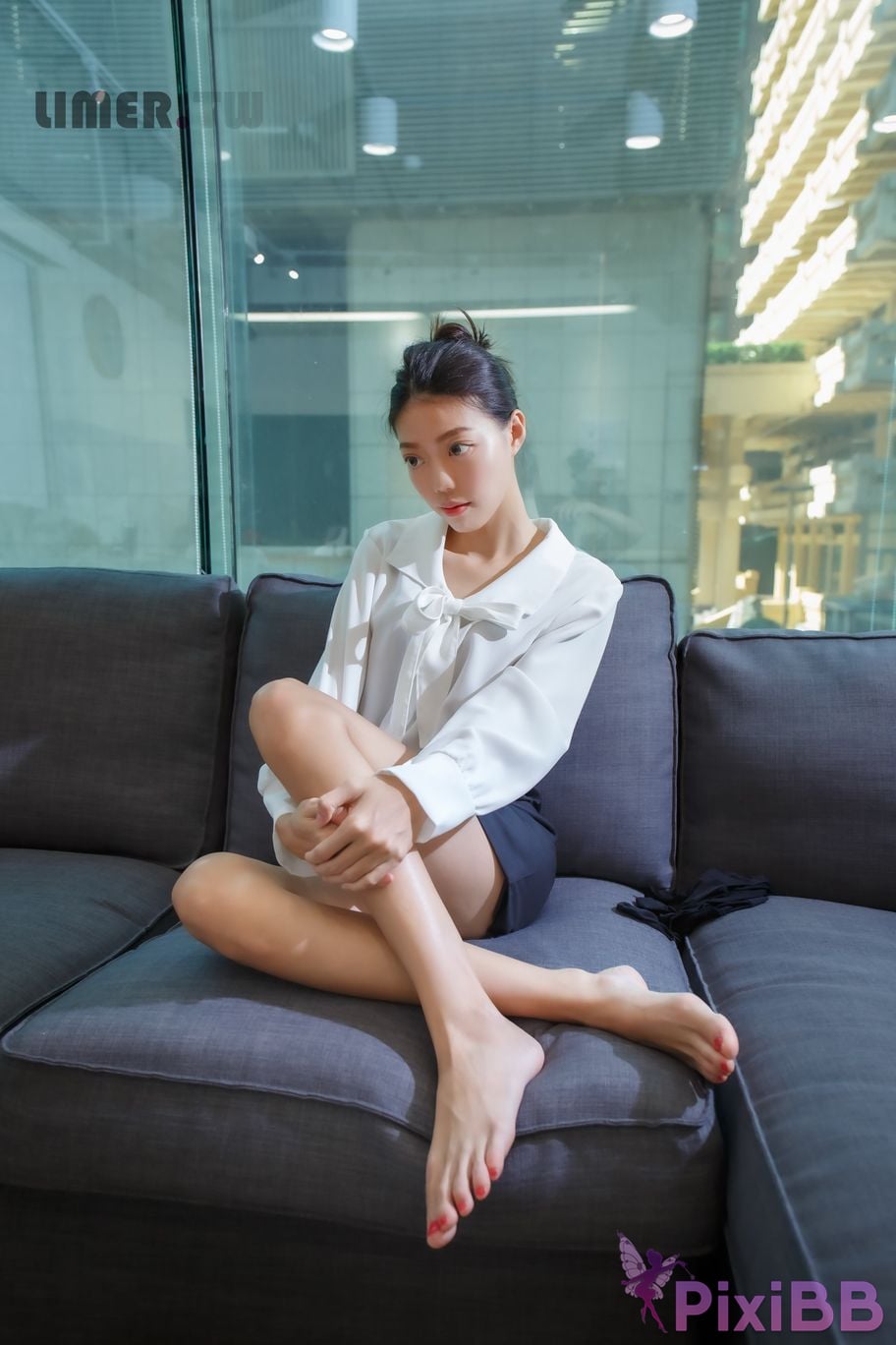 Limerence Original No.077 Joy The Home Life of a Secretary with Beautiful Legs PixiBB.COM 180