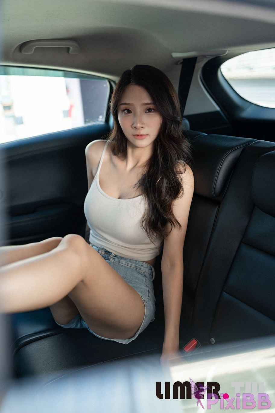 Limerence Original No.075 Super Beautiful EJ Car Shot and Feet PixiBB.COM 022