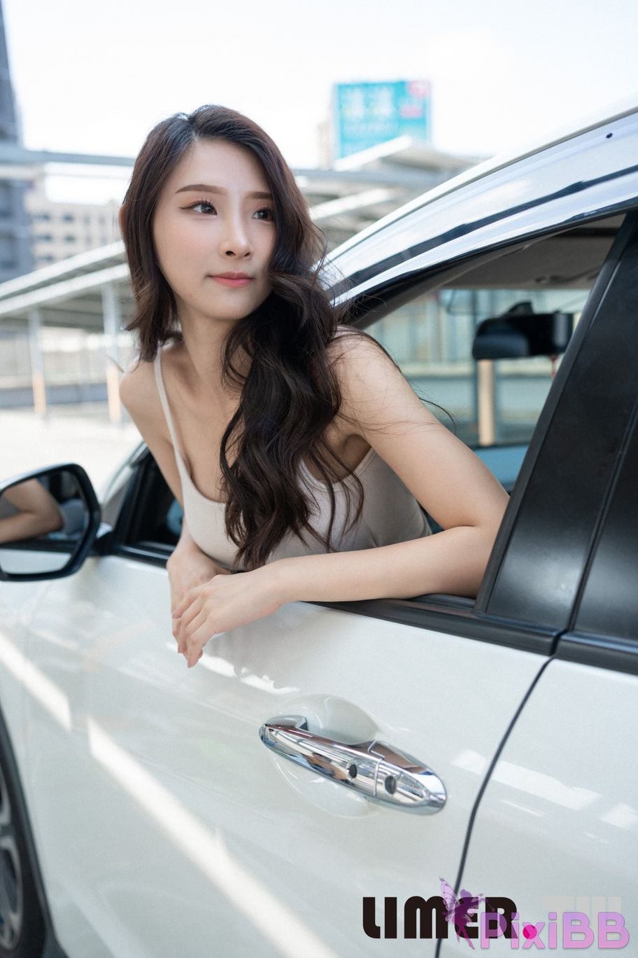 Limerence Original No.075 Super Beautiful EJ Car Shot and Feet PixiBB.COM 165