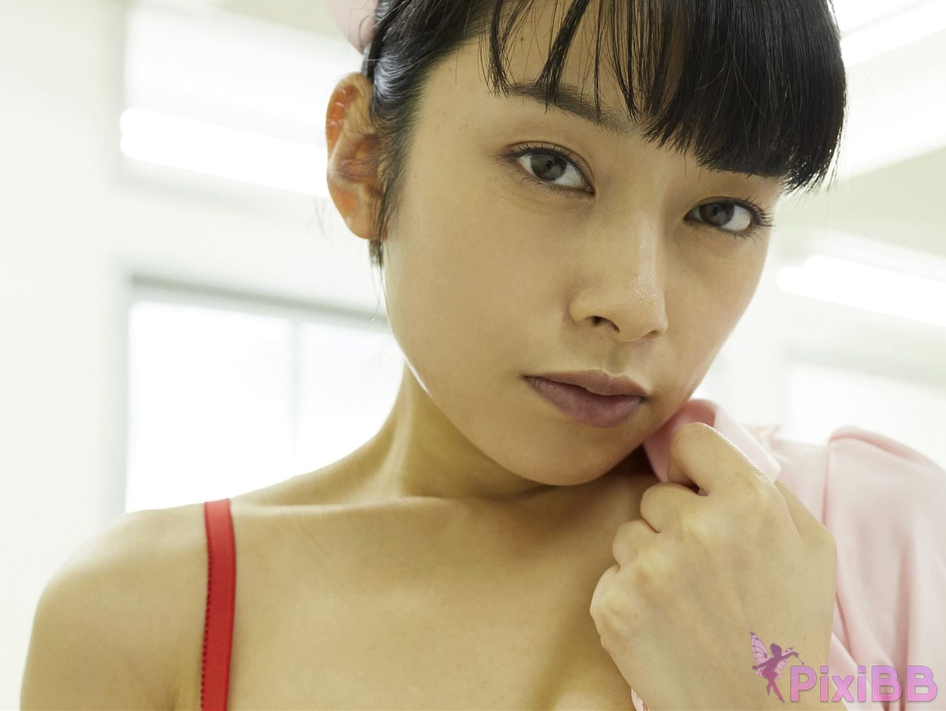 Japan Model Megumi Haruno Hugging me PixiBB.COM 027