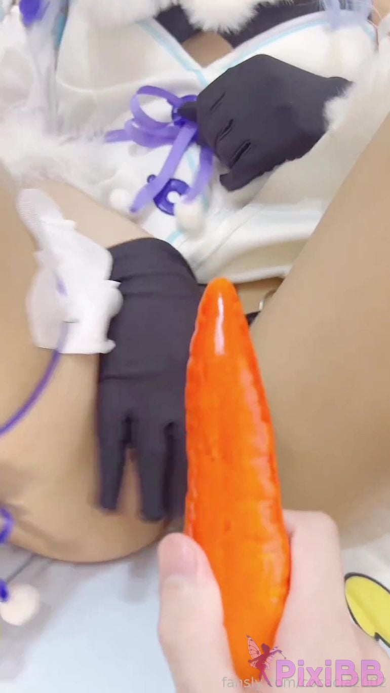 Farmhouse Cos Usada Pekora PixiBB.COM 004